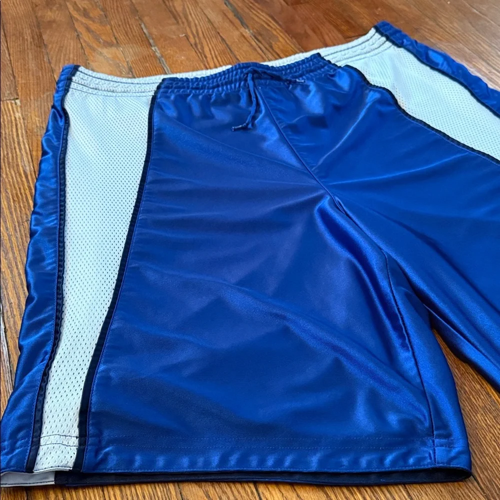 Y2K Nike Vintage Reversible Basketball Shorts - Picture 5 of 14